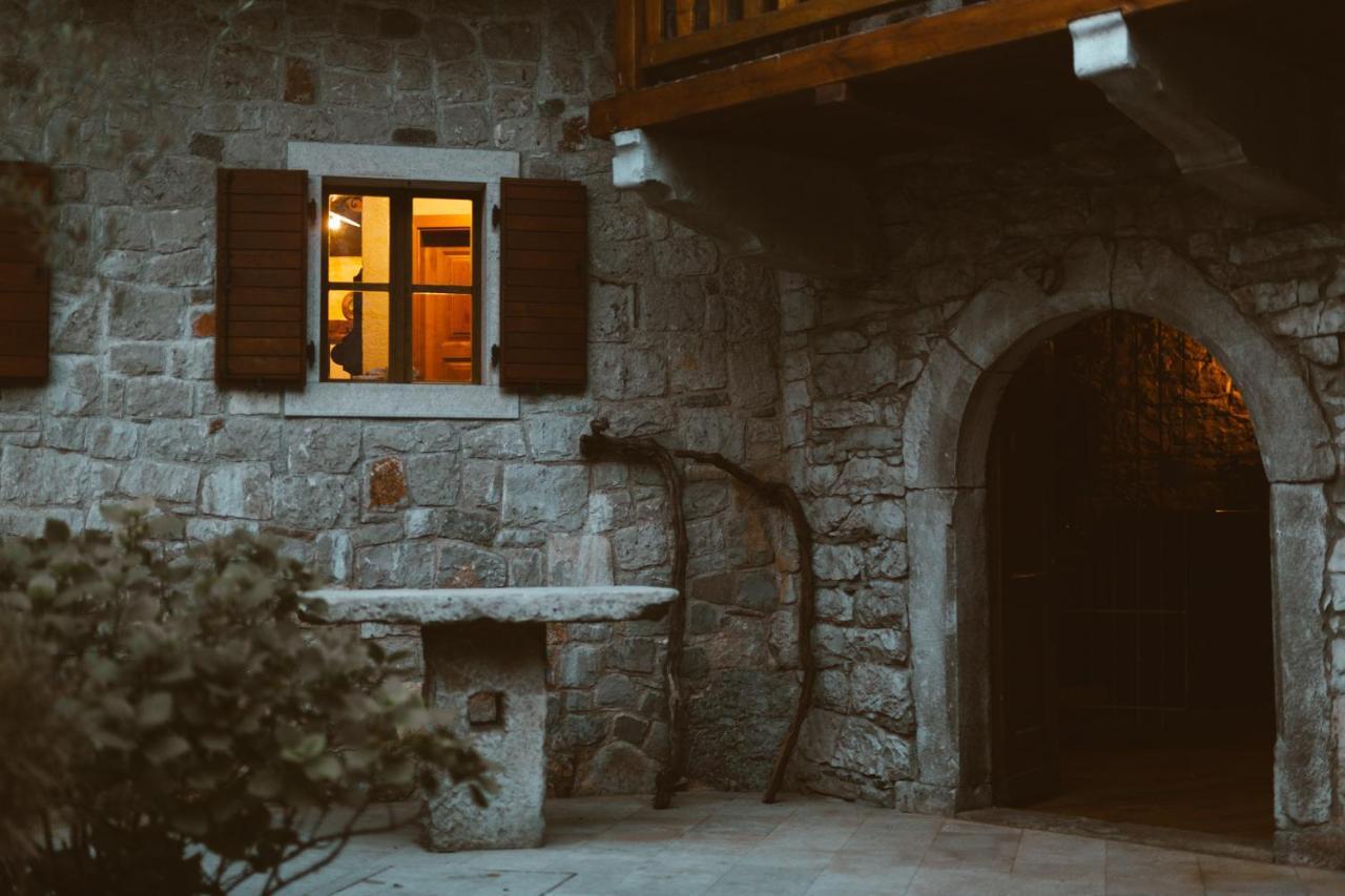 Gasthaus Škerlj Wine Estate Tomaj Exterior foto